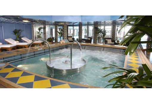 La piscina de HidroTerapia del Spa